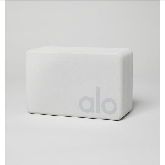 Alo Yoga uplifting yoga block - Picture 2 of 4